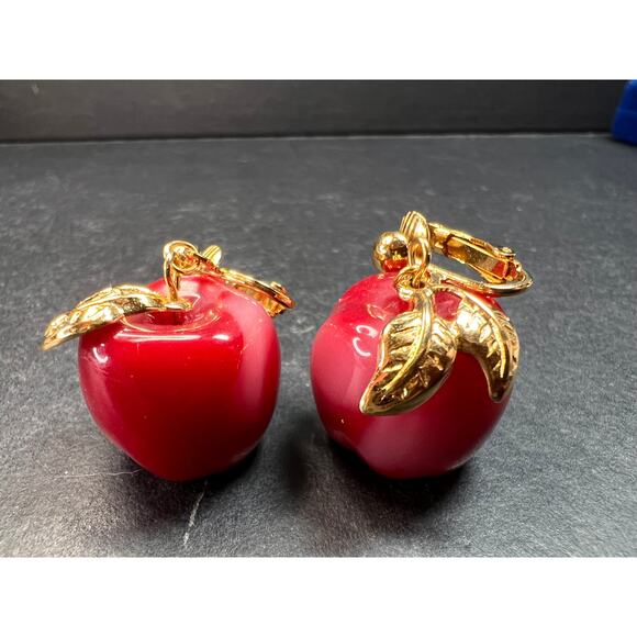 Avon "Apple A Day" Vintage Clip Earrings | Red Lucite Dangle Costume Jewelry - Picture 8 of 15